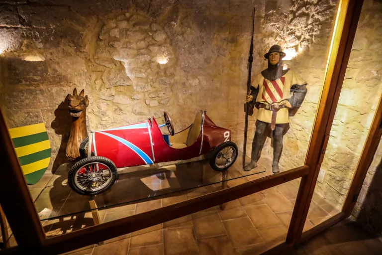 autour des jouets - duché d'Uzès